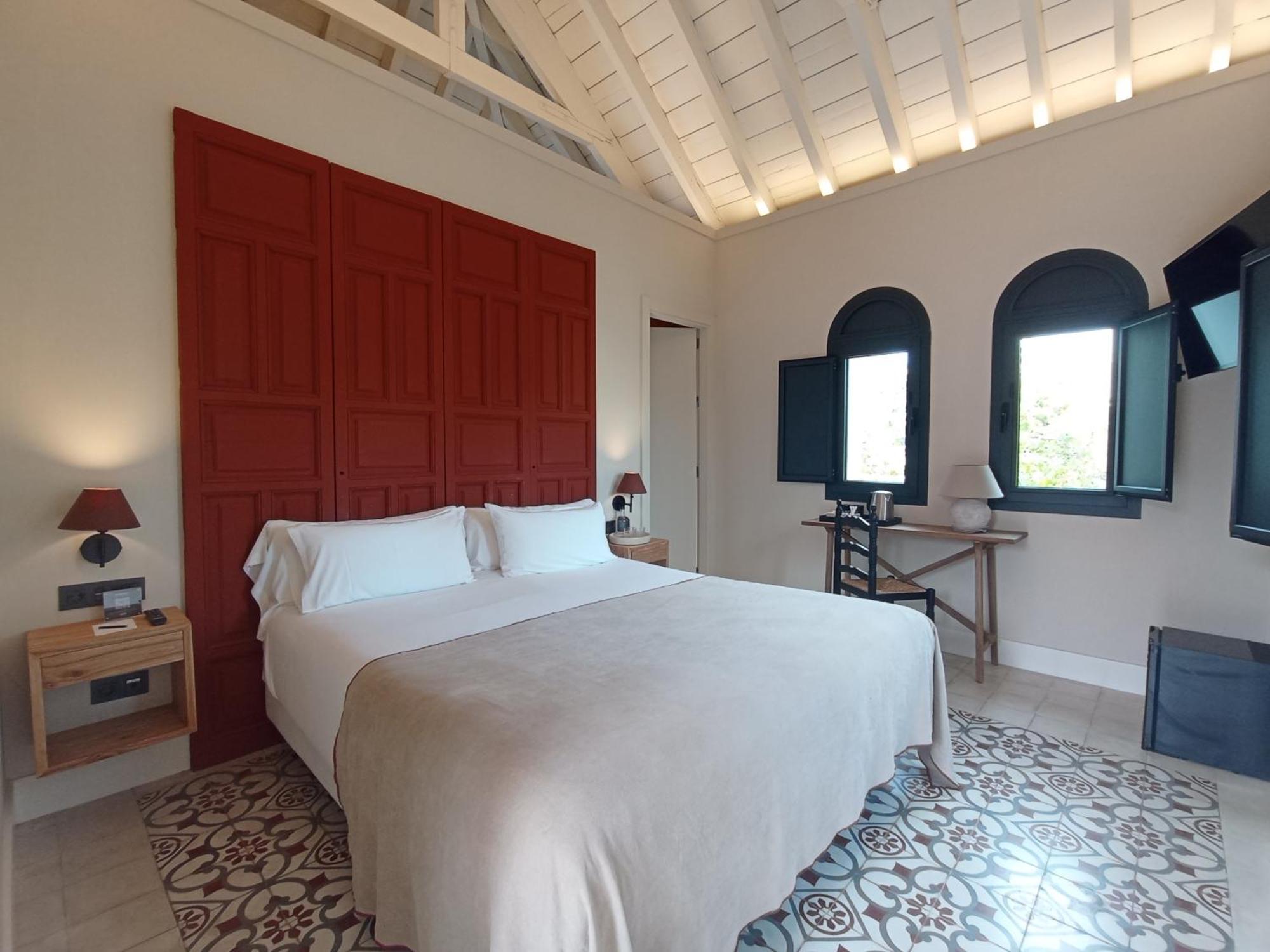 Uma Suites Parada Del Marques Севилья Экстерьер фото