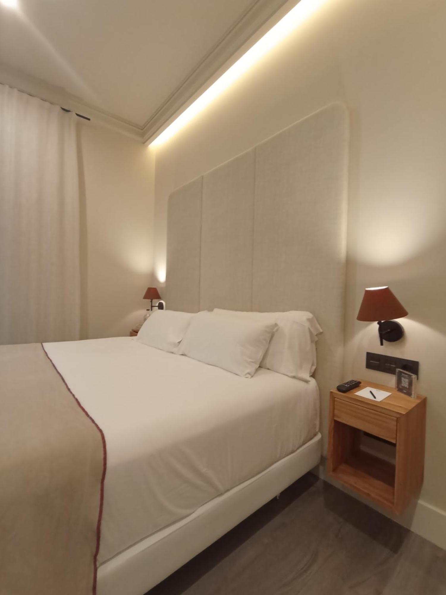 Uma Suites Parada Del Marques Севилья Экстерьер фото