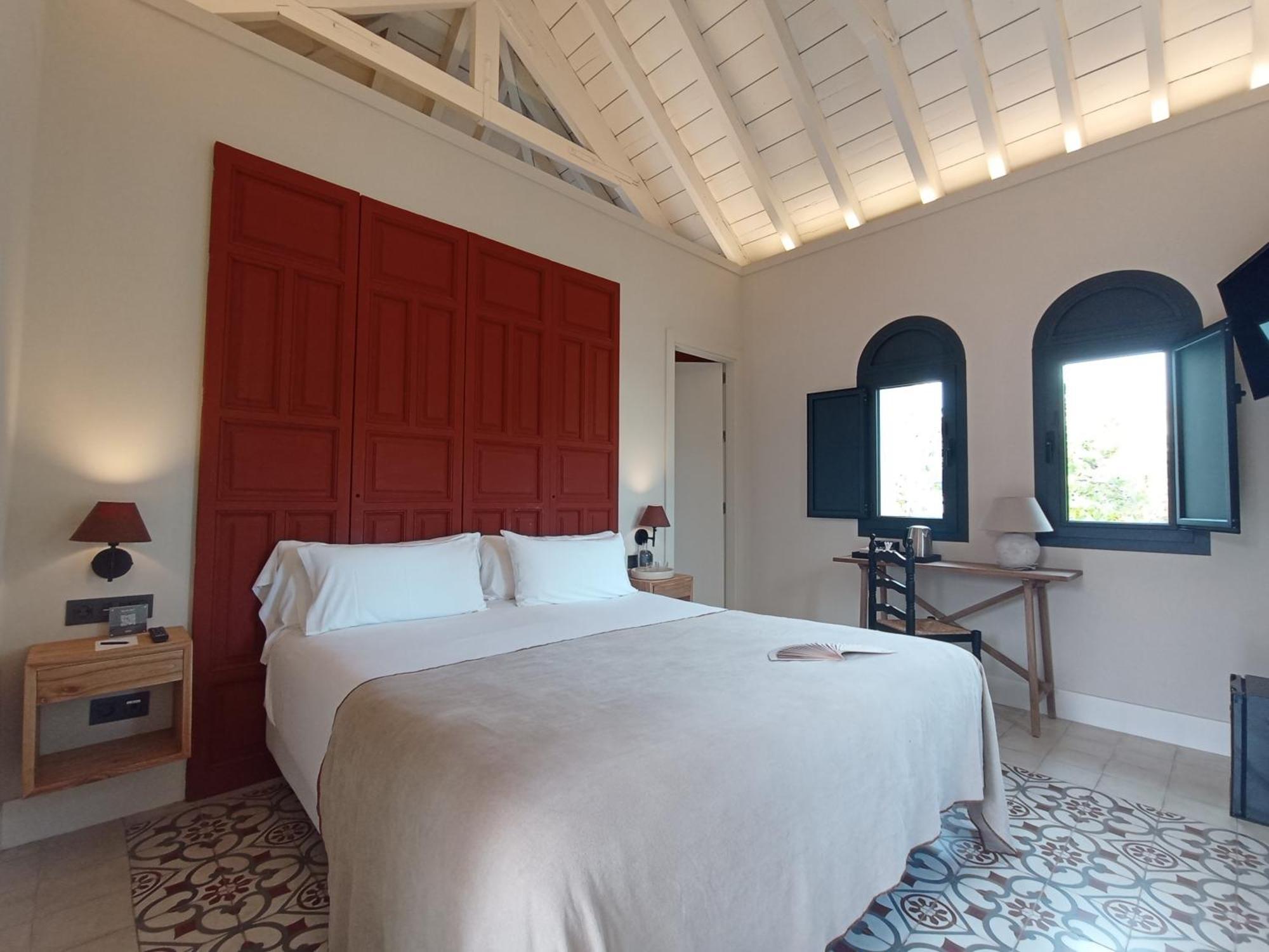 Uma Suites Parada Del Marques Севилья Экстерьер фото