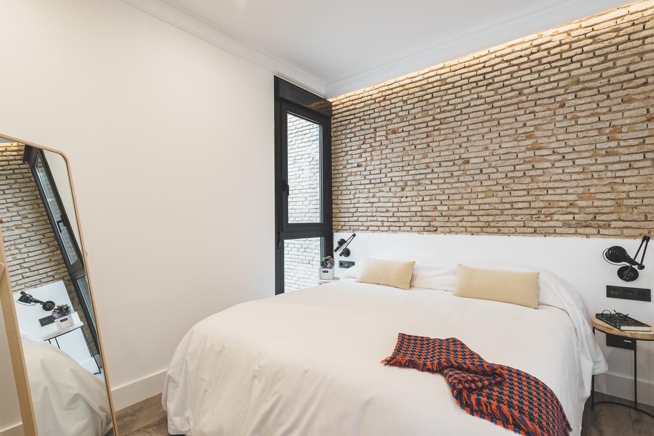 Uma Suites Parada Del Marques Севилья Экстерьер фото