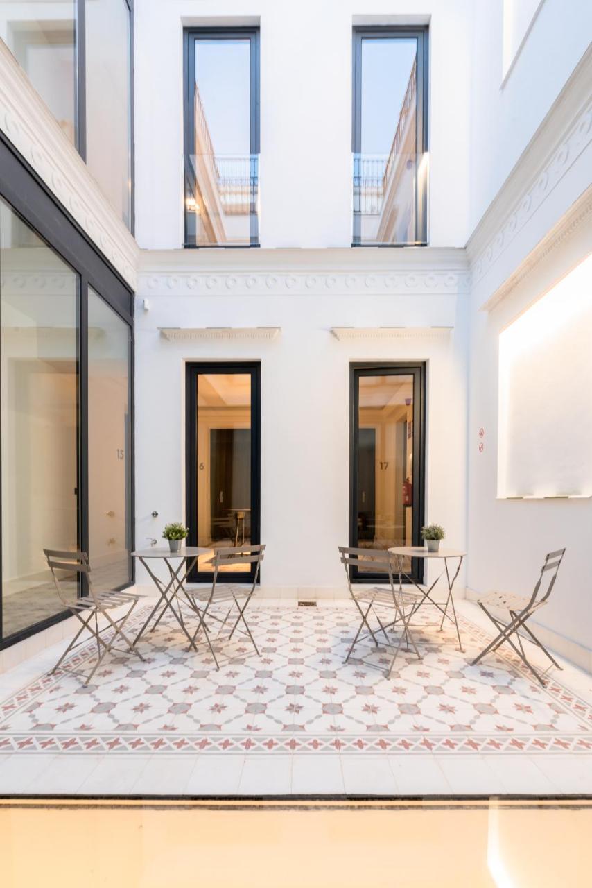 Uma Suites Parada Del Marques Севилья Экстерьер фото